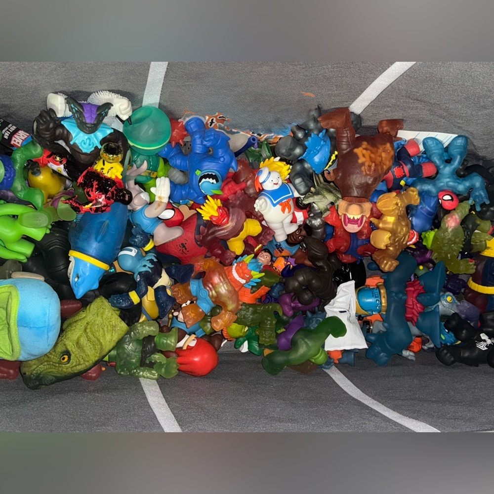Hero’s Of Goo-Jitzu Squishy, Stretchy, AWESOME Toy Bundle. SEE DETAILS!!